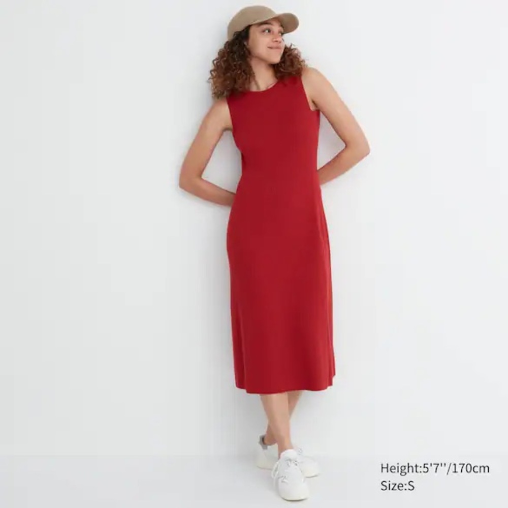 UNIQLO women’s sleeveless red dress, size M NWT